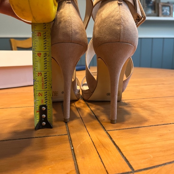 Chinese Laundry platform heels size 8 - Picture 3 of 6